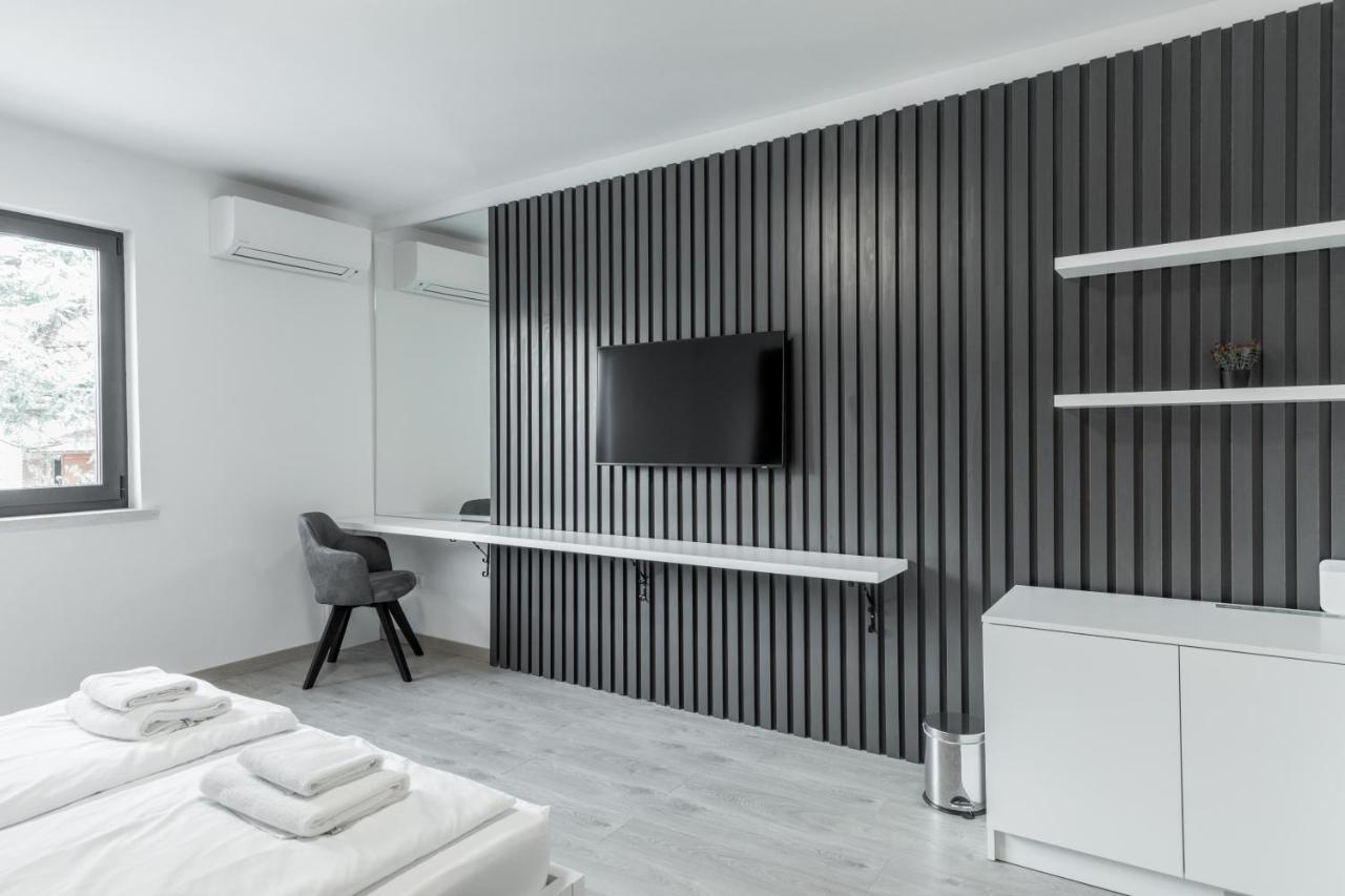 Boutique Suites Joyce Medulin With Free Parking Exterior foto