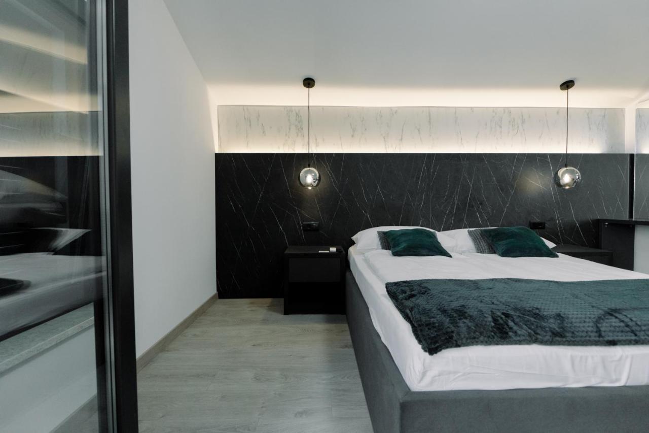 Boutique Suites Joyce Medulin With Free Parking Exterior foto