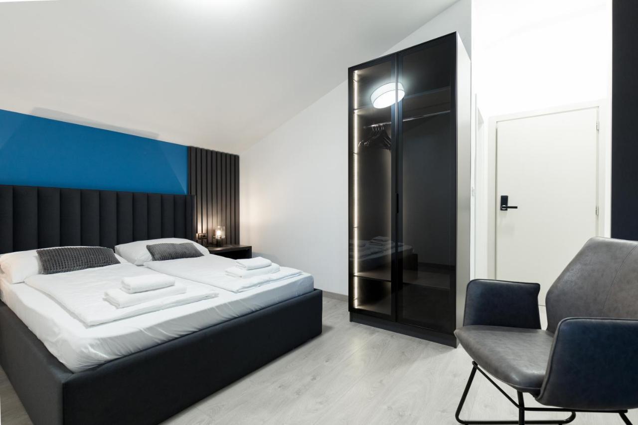 Boutique Suites Joyce Medulin With Free Parking Exterior foto