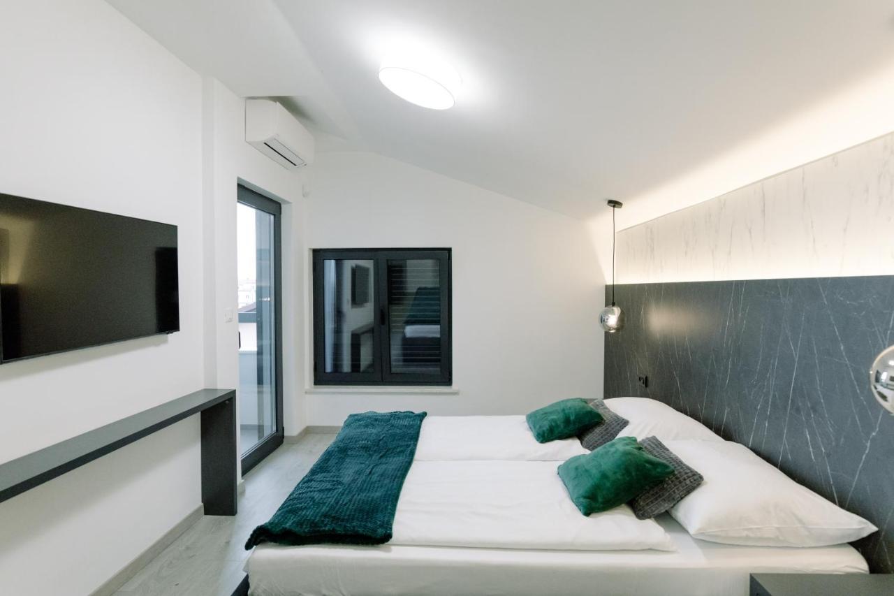 Boutique Suites Joyce Medulin With Free Parking Exterior foto