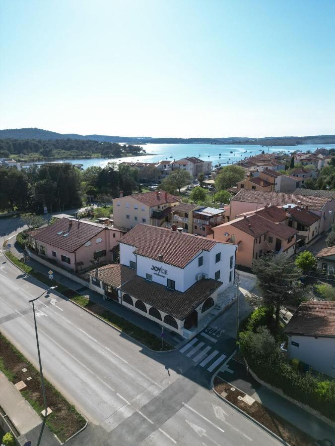 Boutique Suites Joyce Medulin With Free Parking Exterior foto